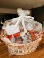 Candle Holiday Gift Basket Oakwyn Wick Candles